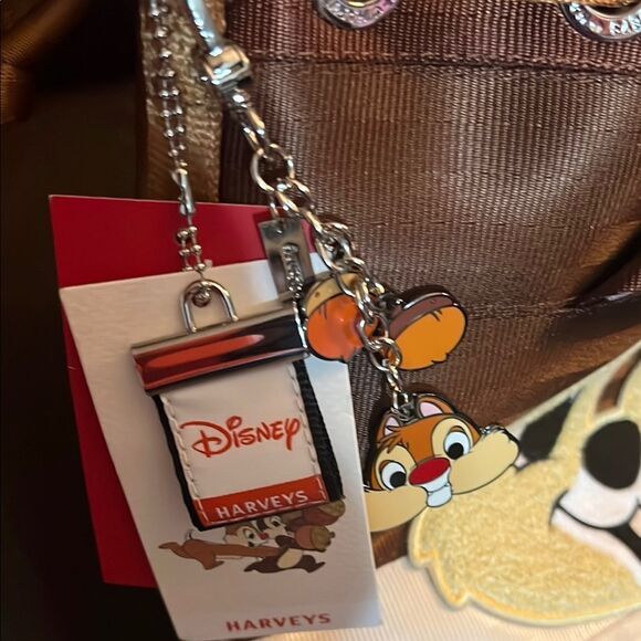 Harveys Seatbelt Disney Chip ‘n’ Dale Double-Sided Chipmunk Crossbody  Brand New - Picture 7 of 11
